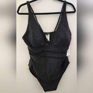 Swimsuits for All NWT Deep V Black‎ One Piece Suit with removable pads